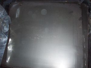 Жесть белая луженая ЭЖК, раскрой 0,22х712х820. По очень низкой цене.